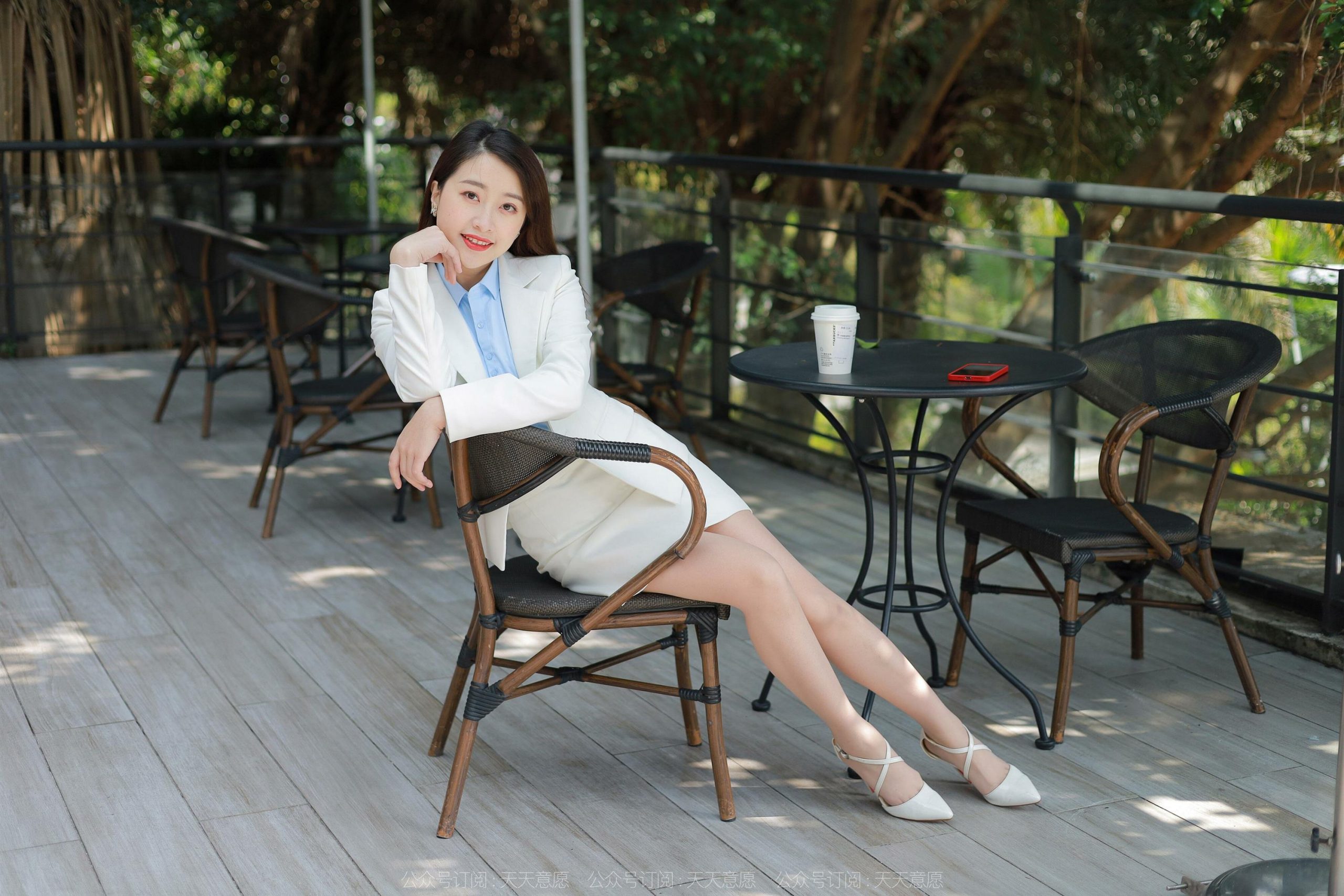 IESS 异思趣向 模特 小婕 都市白领 [93P]