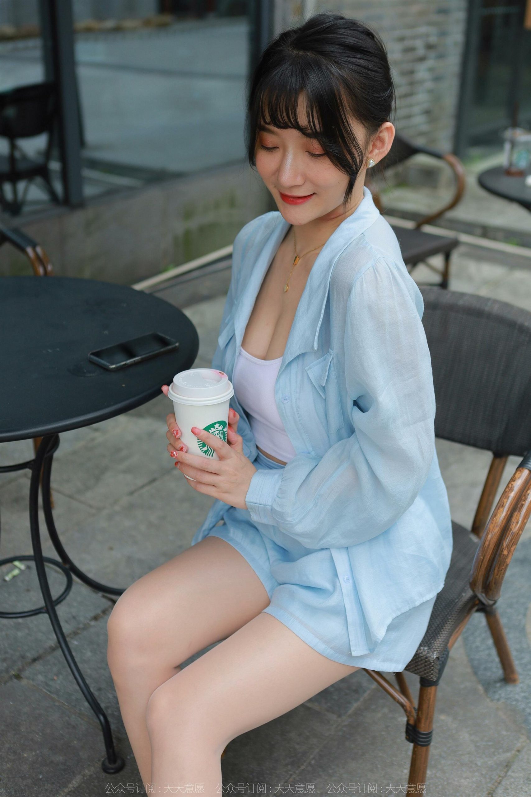 IESS 异思趣向 模特 秋秋 蓝色事业线