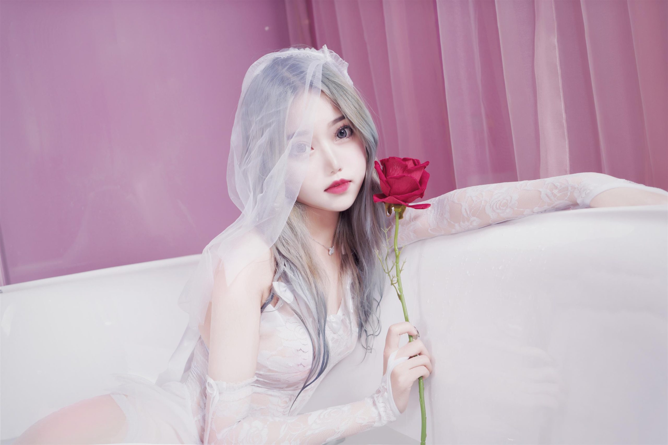 Cosplay eloise软软 入水蕾丝 [35P]