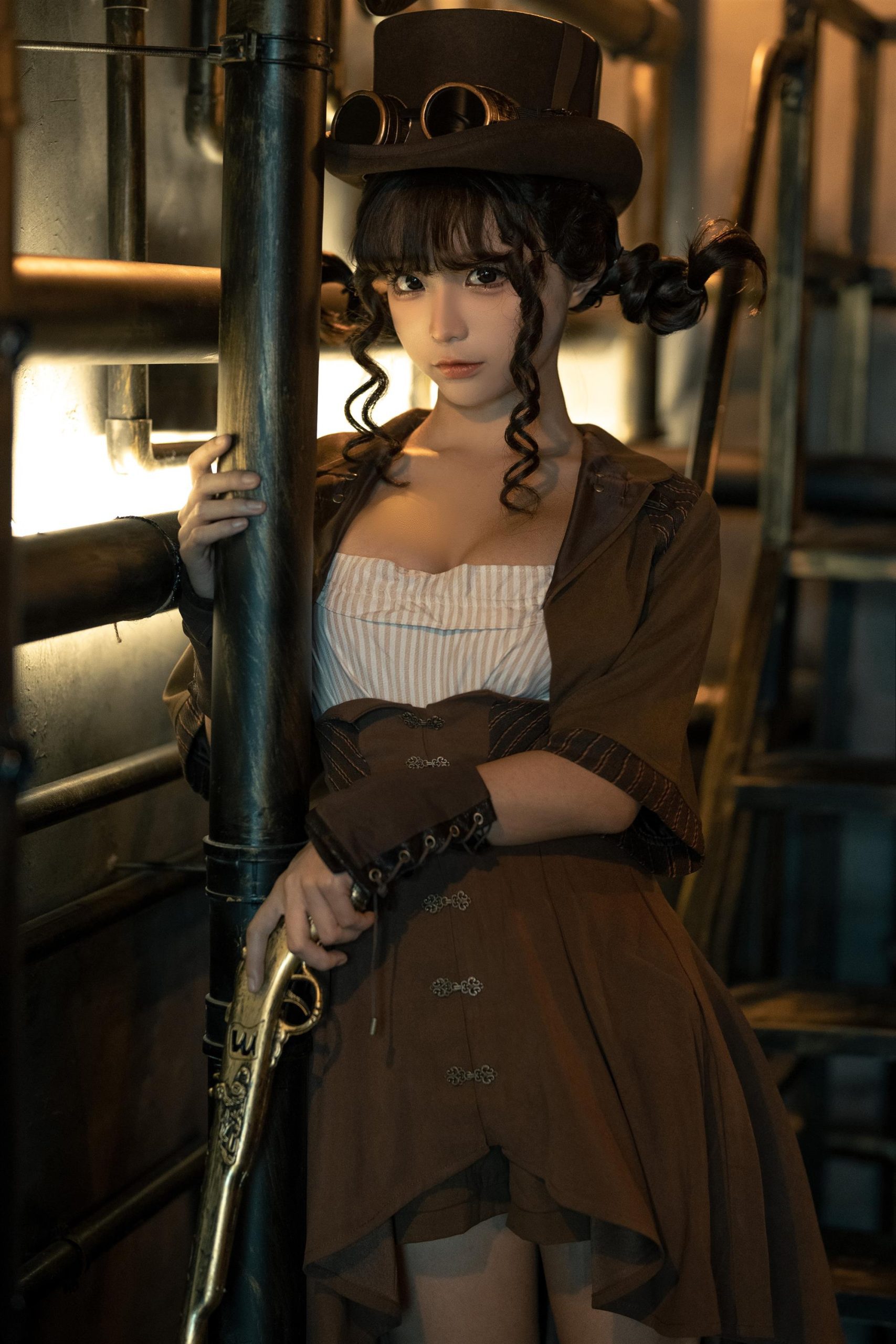 Cosplay 洛桑w伊梓 眼镜妹妹 [32P]