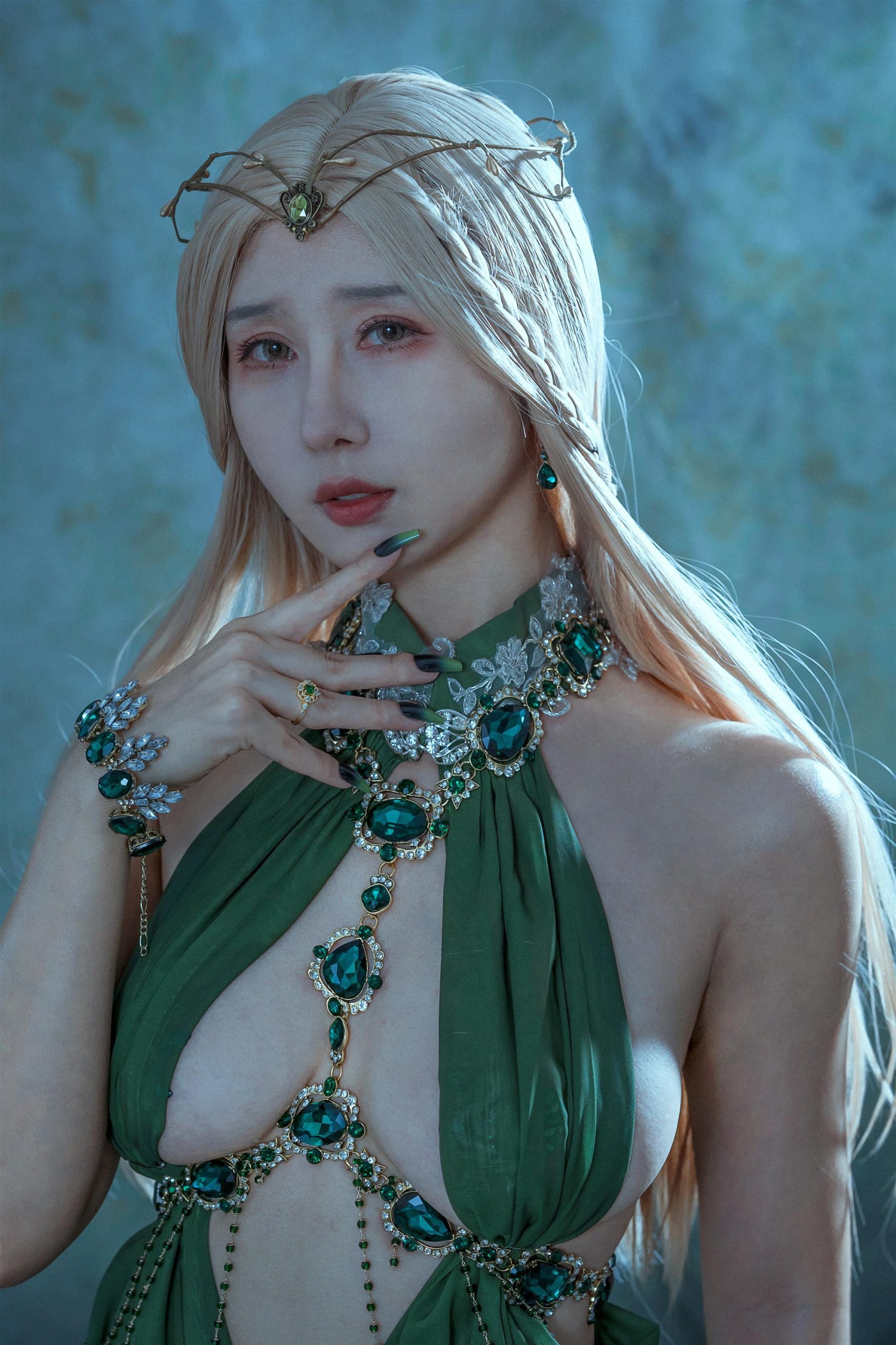 Cosplay 云溪溪 奶桃 孔雀石 [40P]